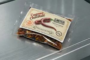 Chili Vault: Cayenne Chocolate [Limited Edition] - 10g Chili Flakes